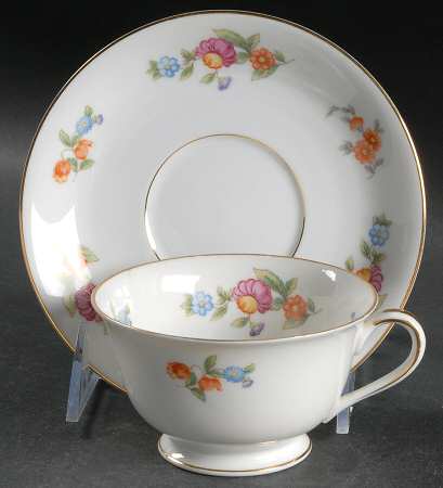 N5 Footed Cup & Saucer Set
