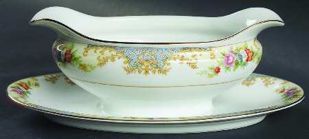 N51 Gravy Boat with Attached Underplate