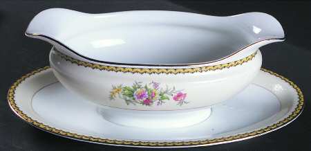 N511 Gravy Boat with Attached Underplate
