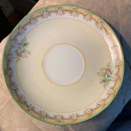 N516 Saucer