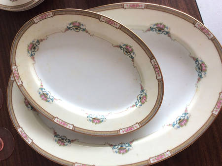 N528 16" Oval Serving Platter