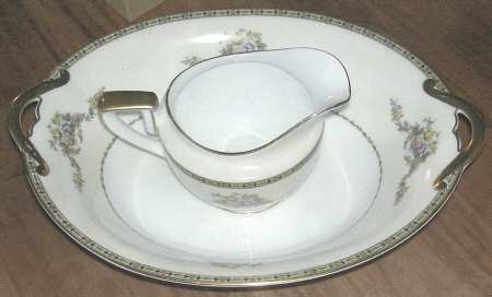 N531 9" Oval Vegetable Bowl