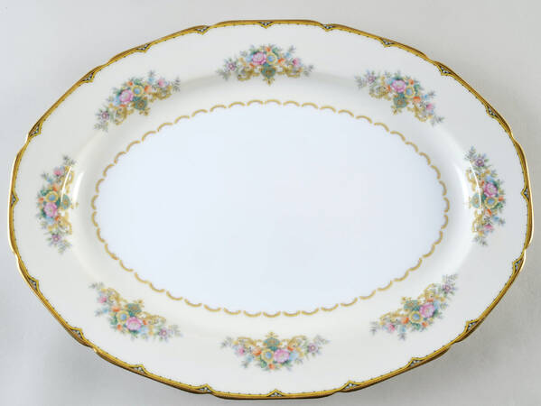 N553 16" Oval Serving Platter