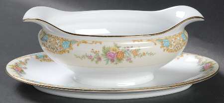 N561 Gravy Boat with Attached Underplate