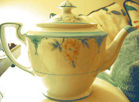N576 Teapot & Lid