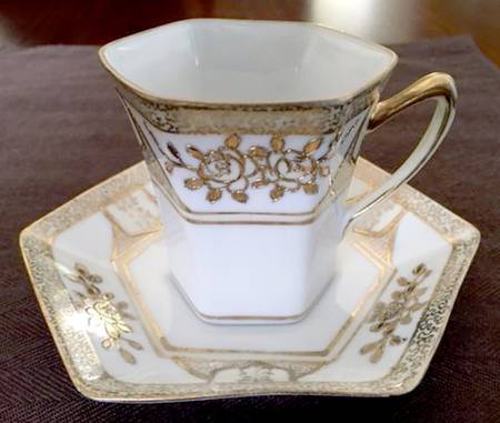 N594 Flat Cup & Saucer Set