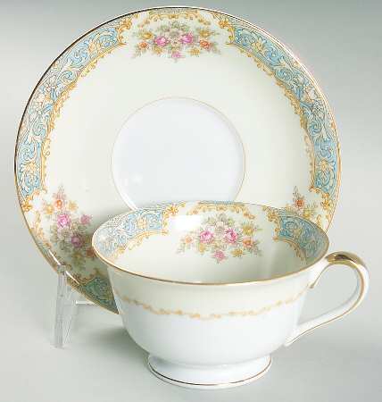 N60 Footed Cup & Saucer Set