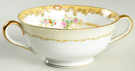 N61 Footed Cream Soup Bowl