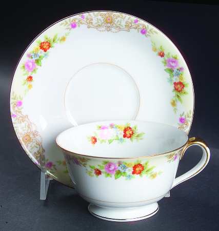 Mystery #117 Footed Cup & Saucer Set