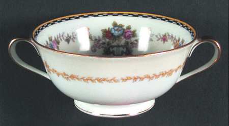 N619 Footed Cream Soup Bowl