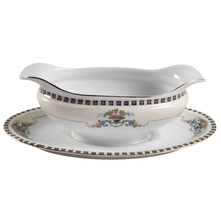 N622 Gravy Boat with Attached Underplate