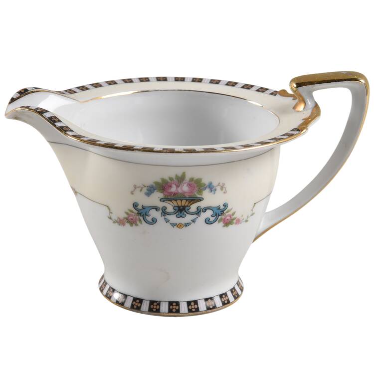 N622 Creamer
