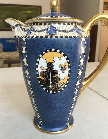 N656 Chocolate Pot & Lid