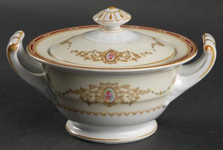 N662 Sugar Bowl & Lid