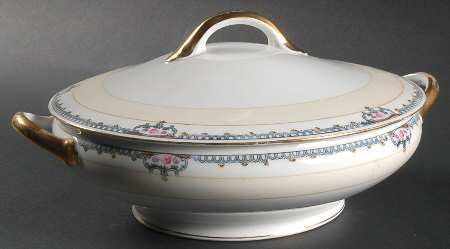 N675 Oval Covered Vegetable