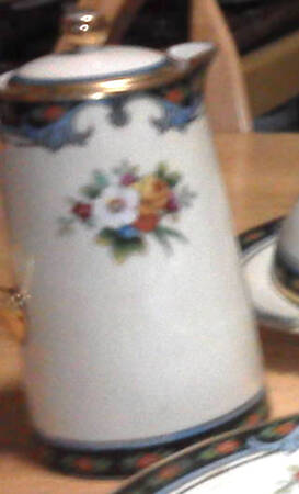 N678 Hot Water Jug & Lid