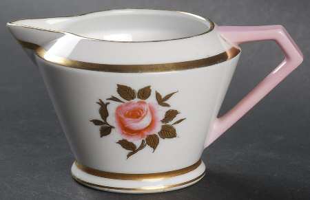 N695 Creamer