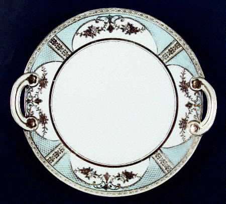 N699 Handled Cake Plate