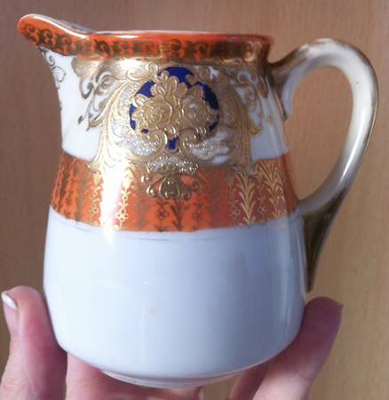 N715 Creamer