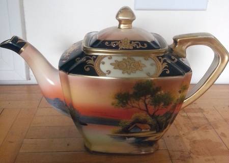 N723 Teapot & Lid