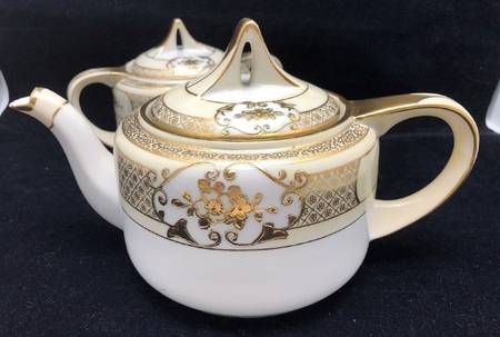 N730 Teapot & Lid