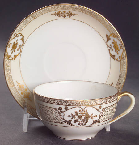 N730 Flat Cup & Saucer Set