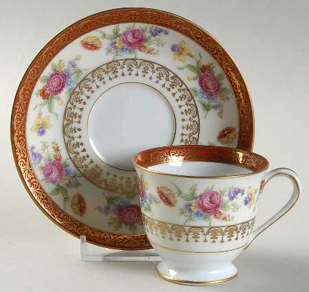 N735 Footed Demitasse Cup & Saucer Set