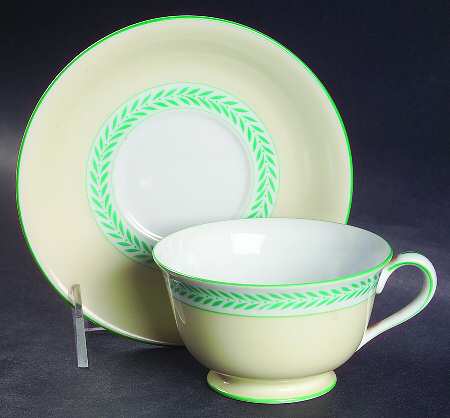 N755 Footed Cup & Saucer Set
