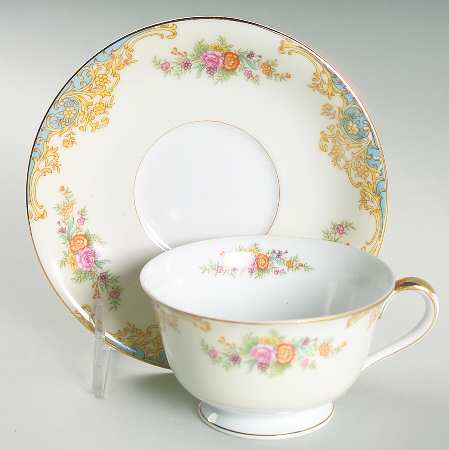 N76 Footed Cup & Saucer Set
