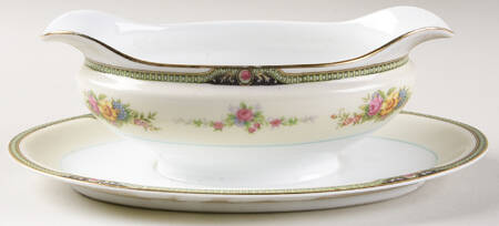 N770 Gravy Boat with Attached Underplate