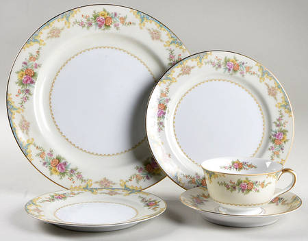 N771 5 Piece Place Setting