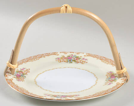 N79 5 3/8"-5 5/8" Bamboo Handled Serving Plate  HC