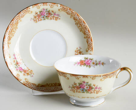 N79 Footed Cup & Saucer Set