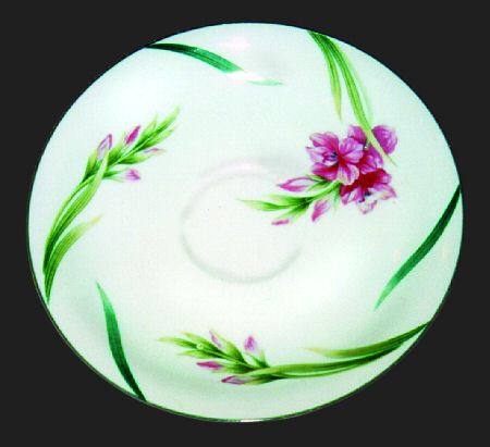 Karen (Platinum Trim) Saucer