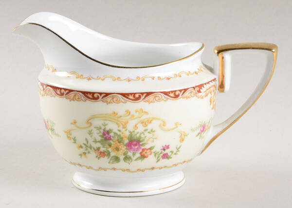 N796 Creamer