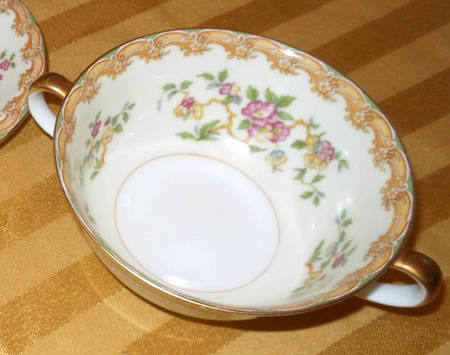 N80 Footed Cream Soup Bowl