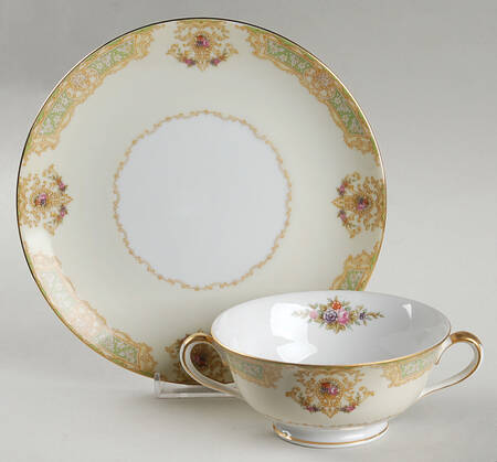 N81 Footed Cream Soup Bowl & Saucer Set