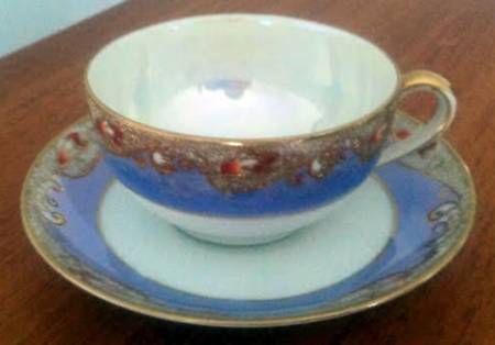N819 Flat Cup & Saucer Set