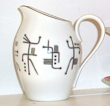 N821 Creamer