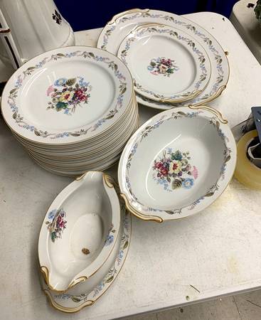 N826 16" Oval Serving Platter