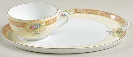 N828 Snack Plate & Cup Set