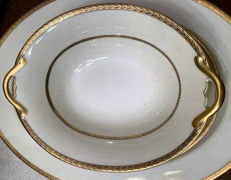 N836 9" Oval Vegetable Bowl
