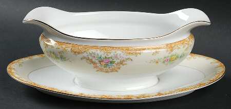 N848 Gravy Boat with Attached Underplate