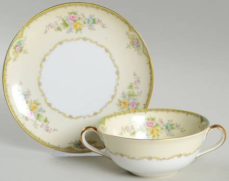 N871 Footed Cream Soup Bowl & Saucer Set