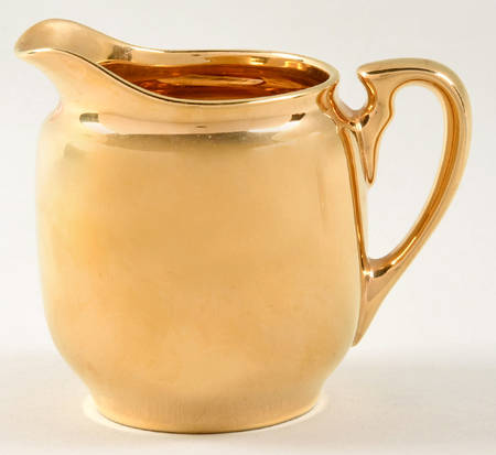 N876 Creamer