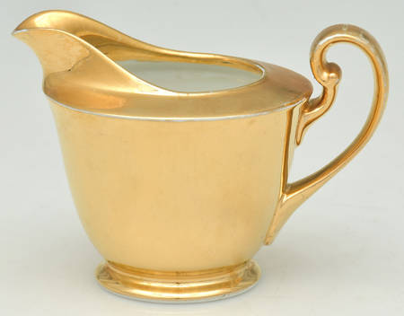 N876 Creamer