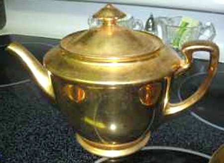 N876 Teapot & Lid