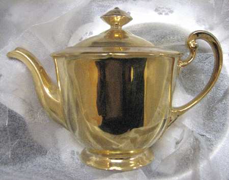 N876 Teapot & Lid