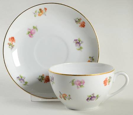 N881 Flat Cup & Saucer Set