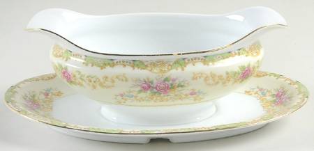 N91 Gravy Boat with Attached Underplate